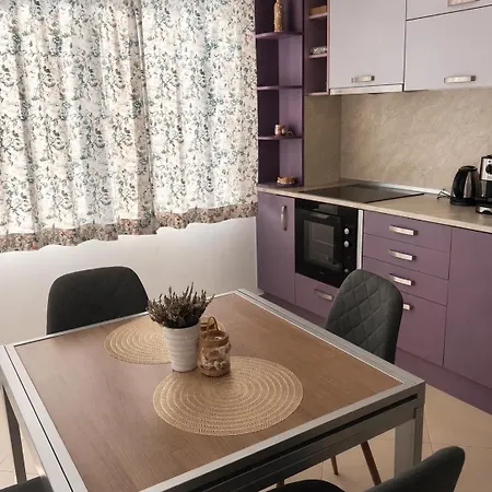 Cherno Apartamento *